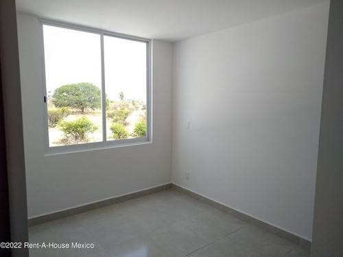 Imagen 11 de 14 de Casa Con Roof Garden Y Jardín, Zákia - Renta