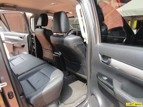 Toyota Hilux 2.8