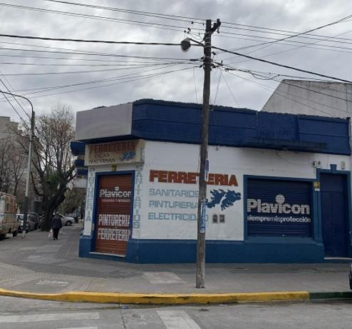 Imagen 6 de 11 de Oportunidad Gran Local Con Potencial!! En Esquina!!