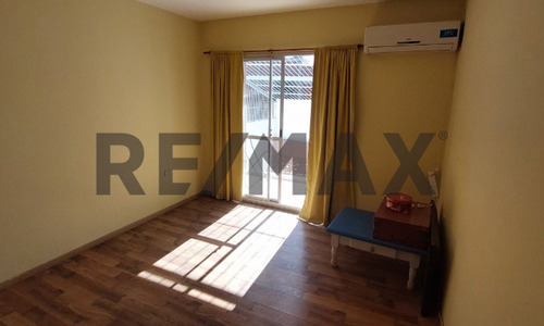 Vendo Dúplex Barrio Los Olmos, Apta Crédito