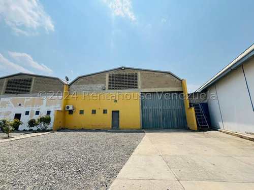 Eo- 24-20704 Galpón En Venta En La Zona Industrial Ii, Conjunto Cerrado, Tiene Vigilancia, Banos, Oficinas Y Mas. Lara