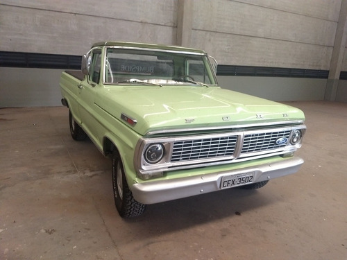 Ford F-1000 V8