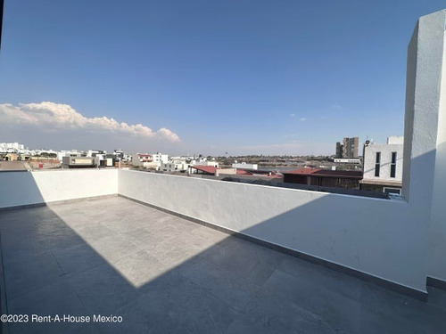 Imagen 12 de 18 de Casa A Estrenar En La Vista Con 4 Recamaras Y Roof Garden Equipado Con Baño Y Salón. Cuarto De Servicio Rcs