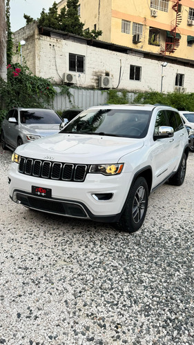 Jeep Grand Cherokee Full