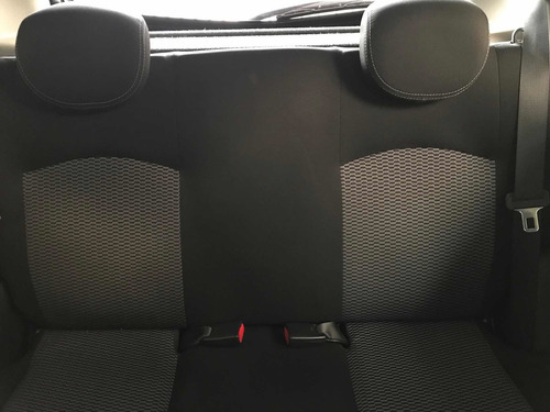 Nissan March 2016 1.6 16v Sv 5p