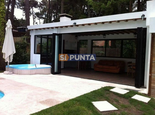 Imagen 16 de 17 de Casa Con Piscina Climatizada