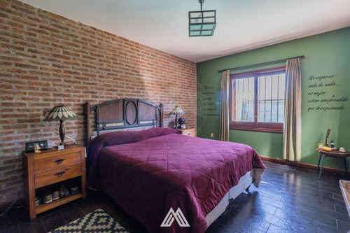 Venta De Casa 3 Dormitorios Con Piscina En Pando