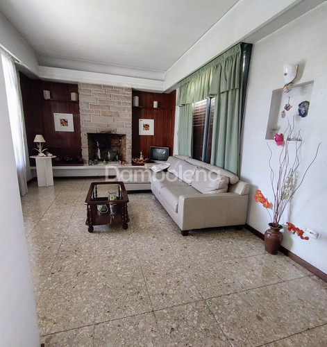 Casa En Venta, Merlo