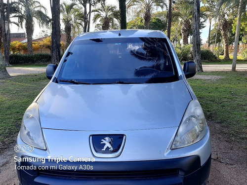 Peugeot Partner B9 Rural 5 Pasajeros
