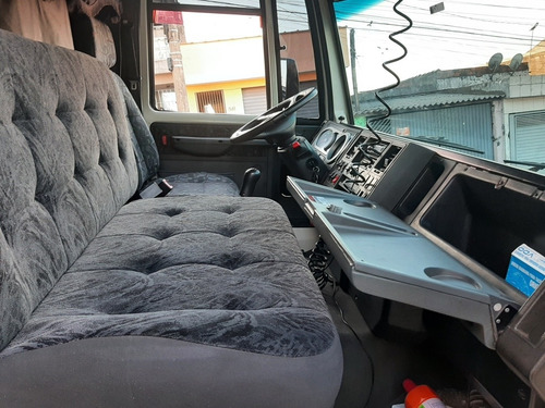 Imagem 2 de 8 de Ford 815e