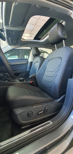 Imagen 13 de 25 de Volkswagen Vento Highline 250 Tsi At My21 0 Km #22