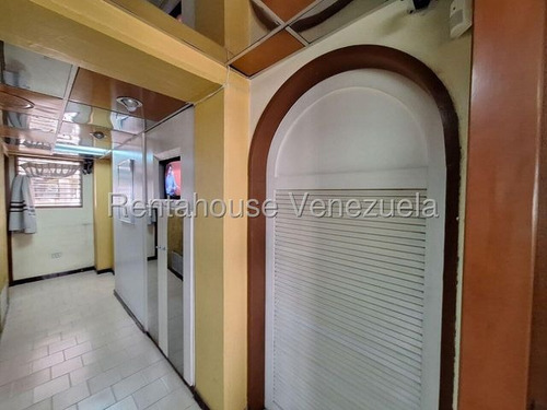 *jl/ Oficina En Venta Zona Centro-oeste Barquisimeto Lara, Venezuela/josé López/# 25-20383/ 136.13 M²