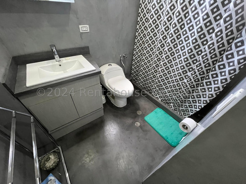 Se Vende Apartamento En Los Naranjos De Las Mercedes