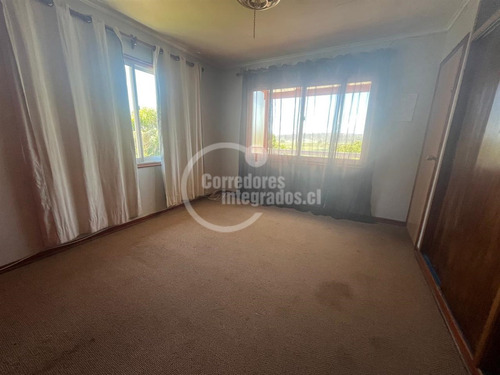 Casa En Venta De 5 Dorm. En Santo Domingo