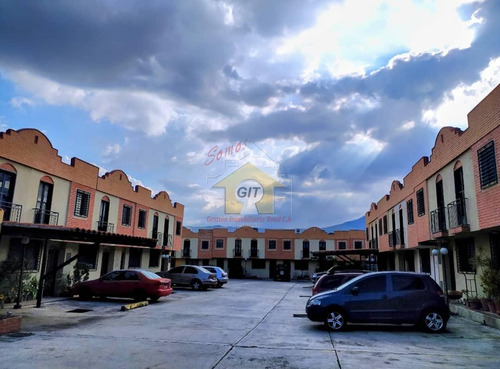 Town House En Alquiler Tazajal