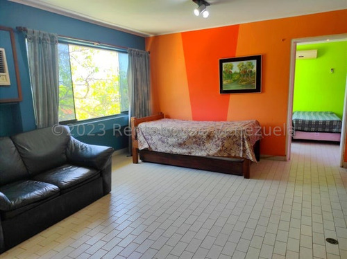 Apartamento En Venta En Higuerote #24-3316 Yosmil Carrero