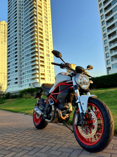 Ducati Monster 797