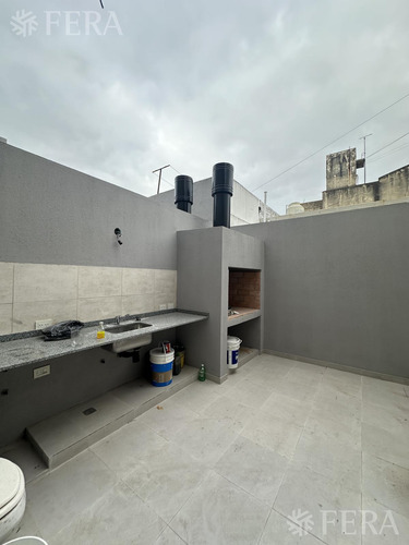 Venta Monoambiente Con Patio En Sarandí (32249)