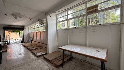 Meb Venta Local De Esquina Avenida Bolivar Norte Valencia 281431