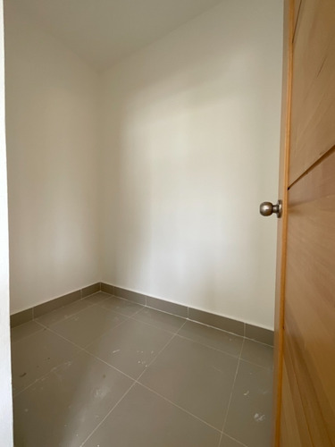 Imagen 13 de 14 de En Alquiler Apartamento Nuevo En La Ceiba De Don Honorio Próximo Carrefour, Colinas Del Seminario, Tricom, Al Condado Con Fácil Acceso Autopista Juan Pablo Duarte, Avenida Republica De Colombia