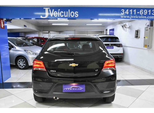 Chevrolet Onix 1.0 MPFI LT 8V FLEX 4P MANUAL