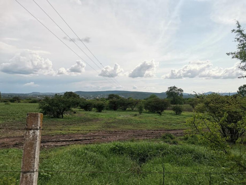 Terreno En Venta En Colonia Ajuchitlán, Colón, Querétaro