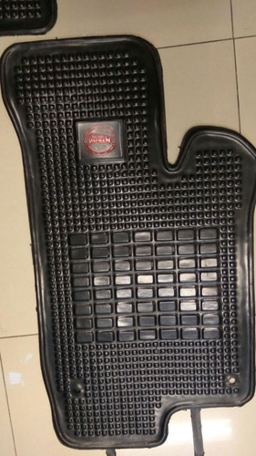Juego Completo De Alfombras Volkswagen Vento 2011 (k0199)