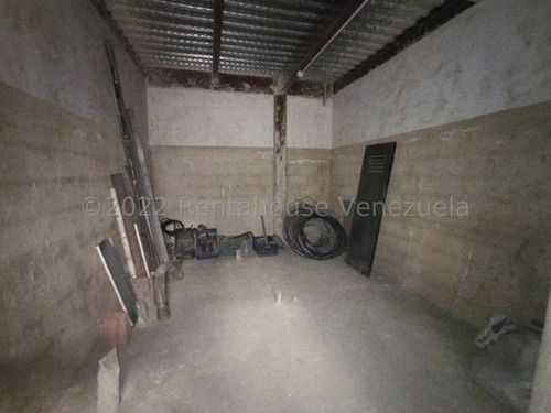 Galpon Industrial En Venta, Sector La Providencia, Av. Intercomunal Turmero- Maracay, 25-13703 Mv