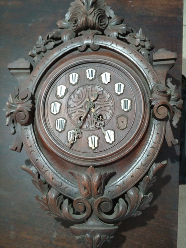 Reloj Antiguo De Pared Con Pendulo En Madera Y Biselado