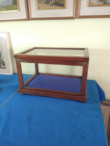Vitrine Expositora Antiga De Madeira E Vidro. (Usado)