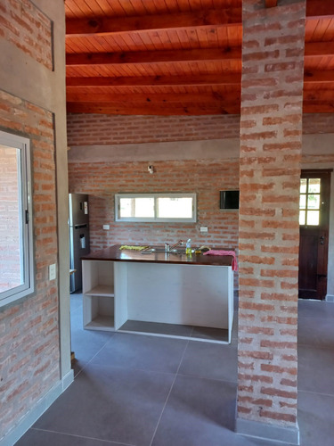 Casa Amplia, Estilo Minimalista, De Dos Dormitorios (modelo Maiten) - A Construir, No Son Prefabricadas - Construcción En 30 Días, Sin Anticipo
