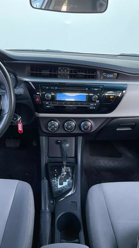 Imagen 10 de 13 de Toyota Corolla 2016 1.8 Xli Cvt 140cv