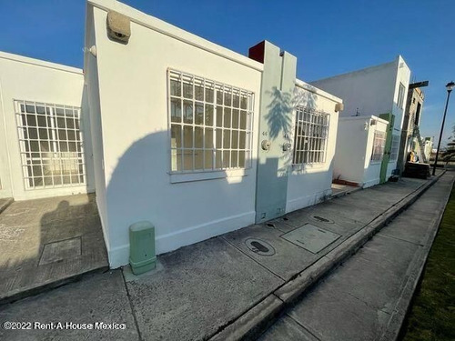 Imagen 1 de 11 de Casa De Una Planta En Renta En Viñedos