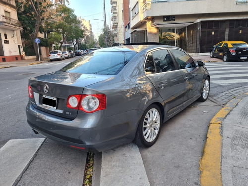 Imagen 7 de 12 de Volkswagen Vento 2.0t