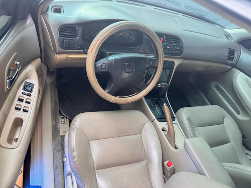 Honda Accord 2.2 Ex 5 p