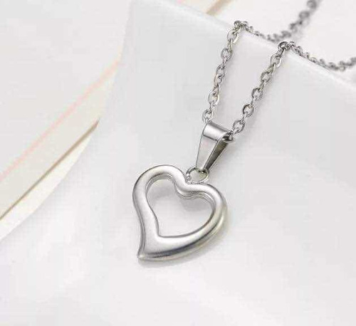 Collar De Acero Inoxidable Con Colgante Corazón Color Plata