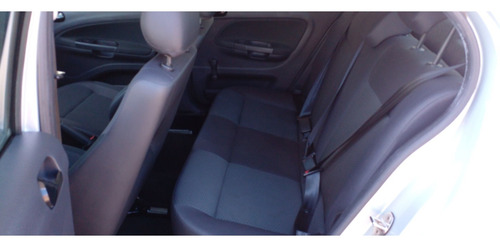 Volkswagen Voyage 1.6 MSI TOTALFLEX 4P MANUAL