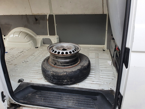 Imagen 13 de 15 de Volkswagen Transporter 2015 2.0 Cargo Mt