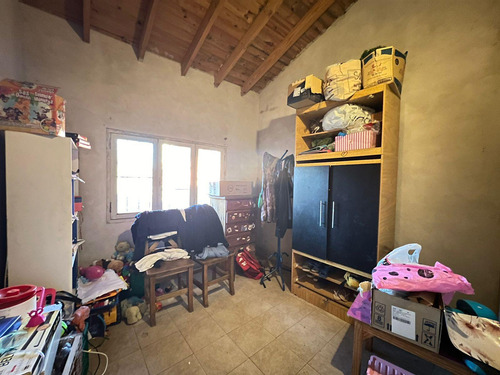 Casa En Ezeiza - A Terminar - Amplio Lote