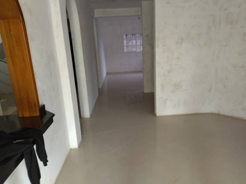 Se Vende Casa En La Urb Los Molinos/carupano Ve02-1427caru-nboa