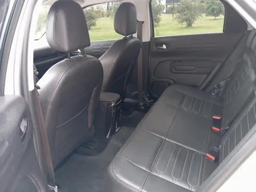 Citroën C4 Cactus 1.6 Shine Turbo Aut