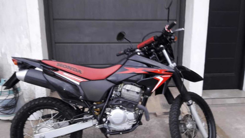 Honda Xr 250 Tornado 2017 Permuto !!!
