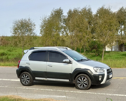 Toyota Etios 1.5 Cross