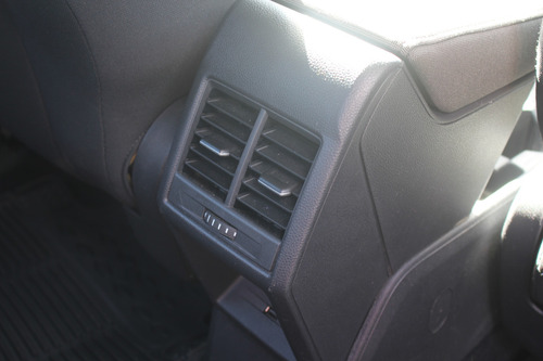 Imagem 4 de 10 de Volkswagen Virtus 1.0 200 Tsi Comfortline (flex) (aut)