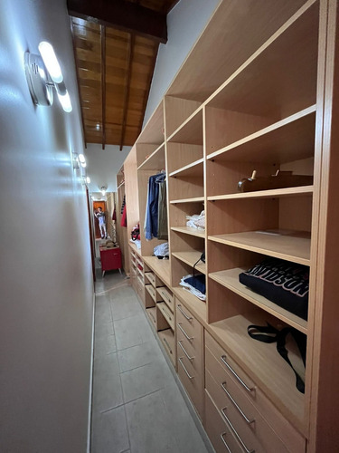 Chalet De Categoría En Country Club Los Cardales