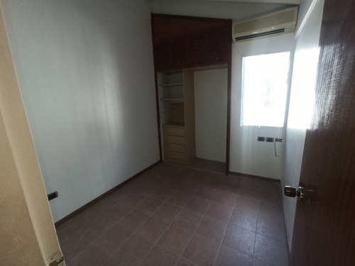 Imagen 4 de 19 de Townhouse En Venta San Diego Villa Maporal Mb Nath-063