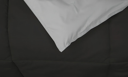 Plumón Kavanagh Simil Plumón 2 1/2 plazas diseño lisa color gris y negro de 230cm x 240cm