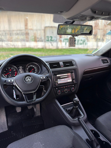 Volkswagen Vento 2.5 Advance Plus 170cv