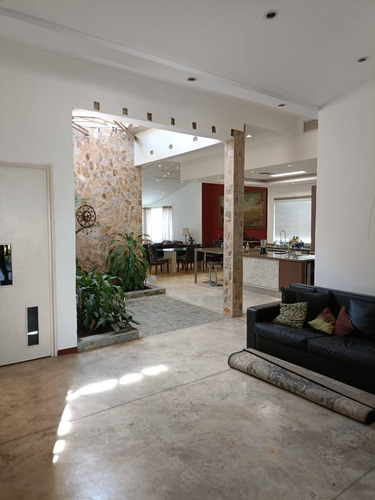 Inmobilia Group Vende Moderna Casa En Colinas De Guataparo