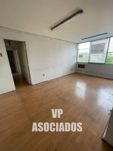Departamento / Oficina Para Readecuar, Excelente Ubicación.